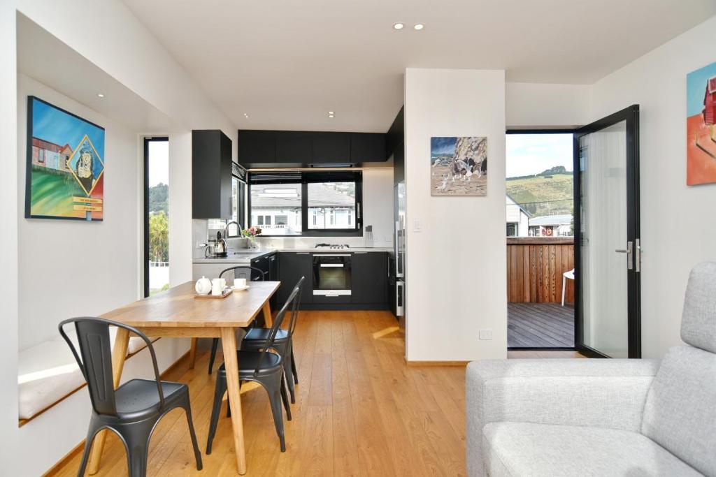 Esplanade Beach House - Holiday home *