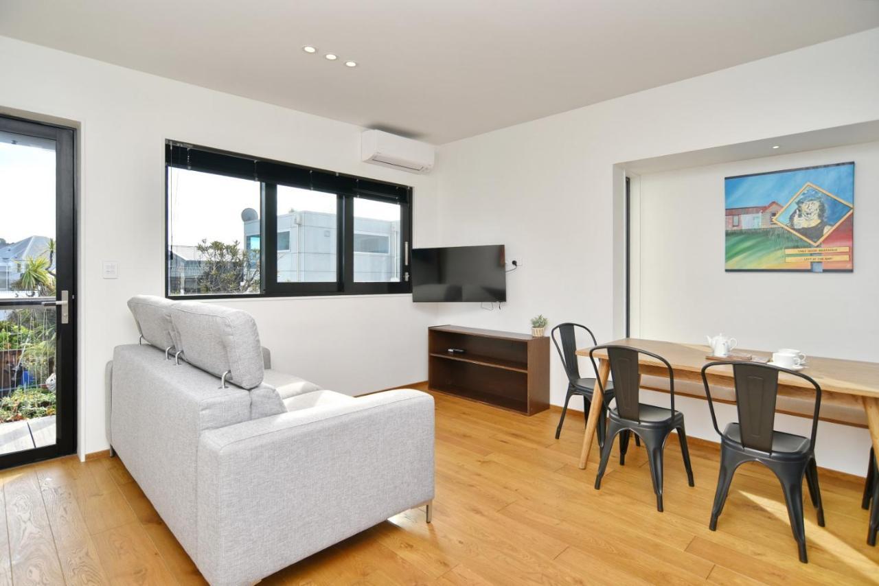 Esplanade Beach House - Holiday home *