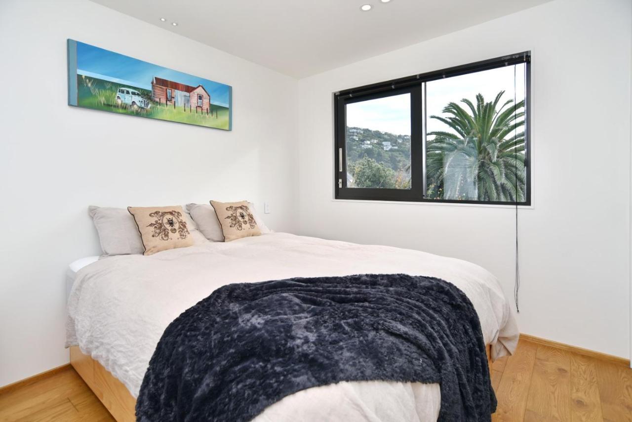 Esplanade Beach House - *